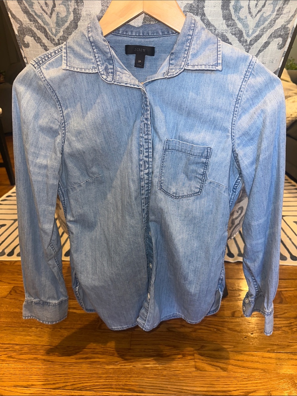 J Crew women’s chambray button up in 2p